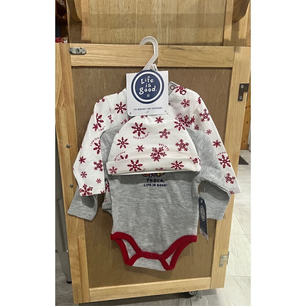 Life Is Good 2 Pack Bodysuit & Hat Set Baby Size 3/6 Month NEW Winter Christmas